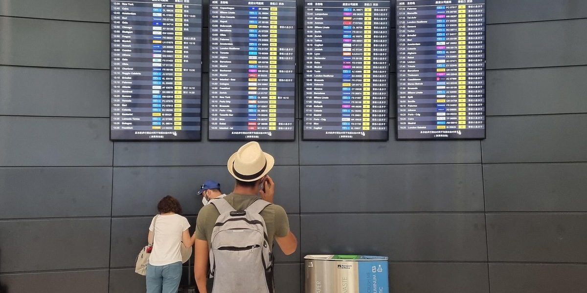 Ue, 'in arrivo linee guida per compagnie aeree su crisi carburanti'