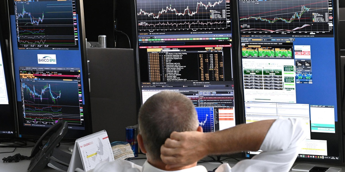 Lo spread tra Btp e Bund chiude a 85 punti