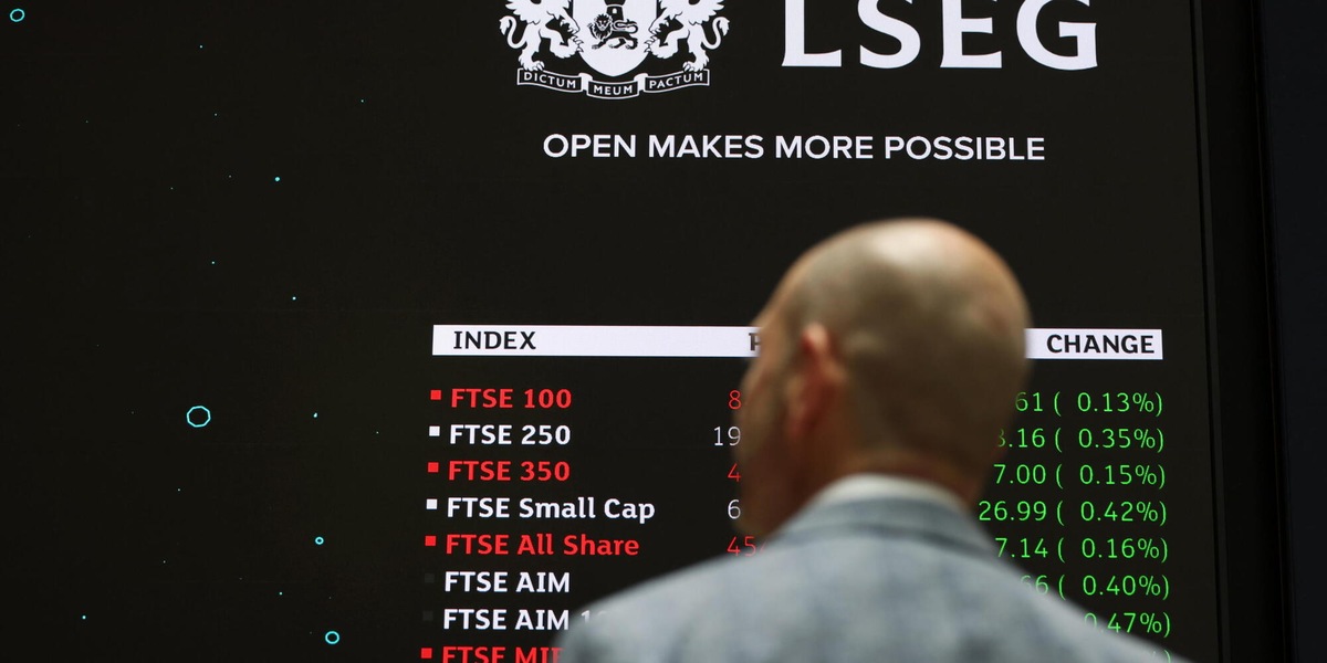Borsa: Europa fiacca, Londra -0,9%