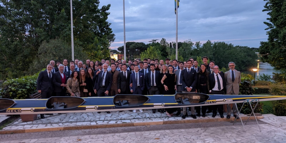 Canoa, un lunedì di festa al Circolo Canottieri Aniene