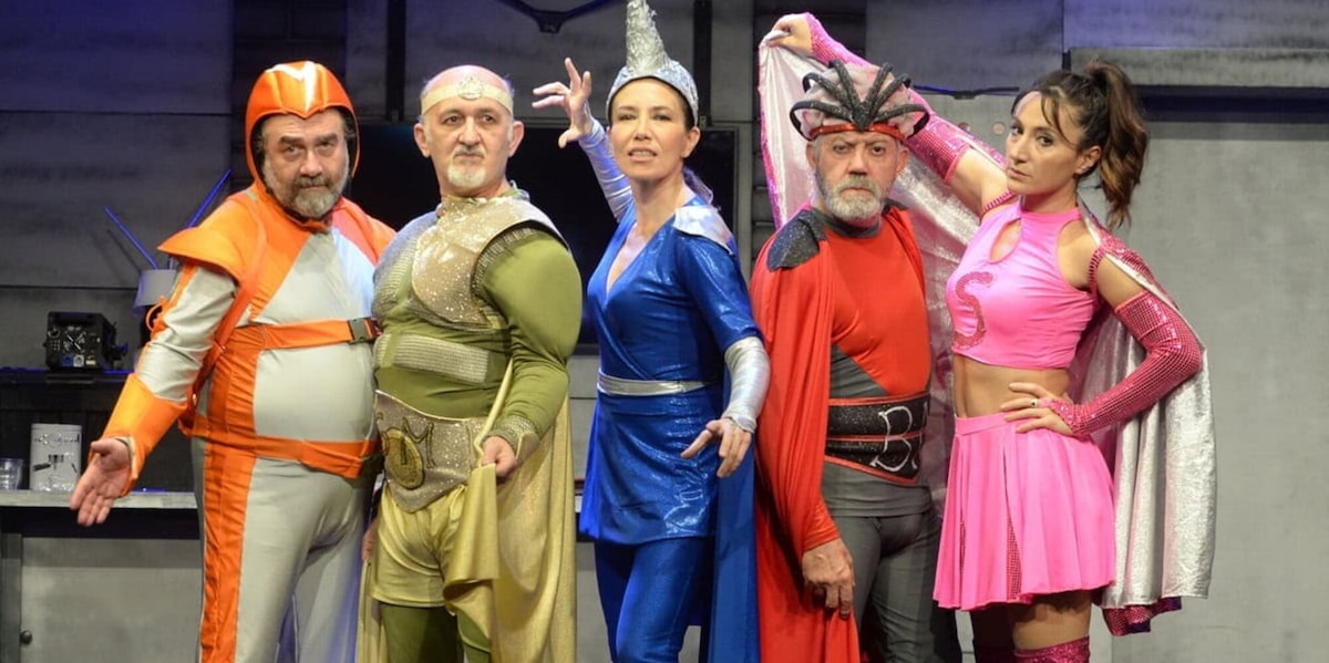 I Supereroi arrivano al teatro a Roma