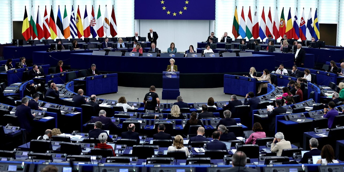 Intesa Ue su rinvio dell'Ai Act, introdotto il divieto di deepfake sessuali