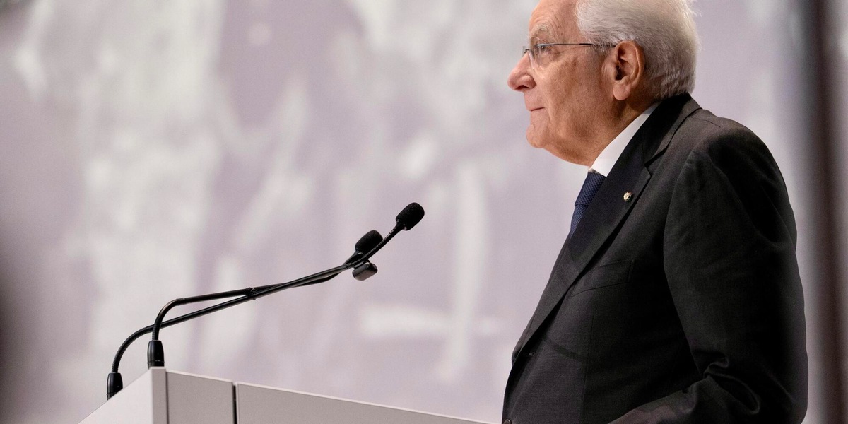 Mattarella, talvolta c'è disattenzione verso i giovani, vanno ascoltati