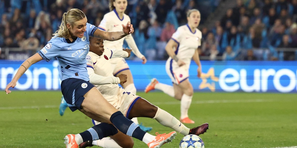 Guardiola, il calcio femminile è il passo più grande fatto nell'ultimo decennio