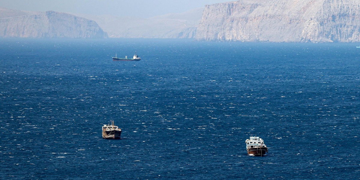 Media Iran, 'scontri sporadici con le navi Usa'
