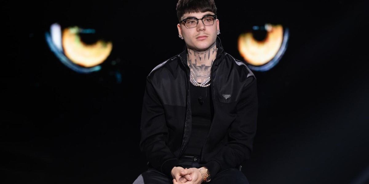 Hit Parade, il rapper Shiva tiene la vetta con 'Vangelo'
