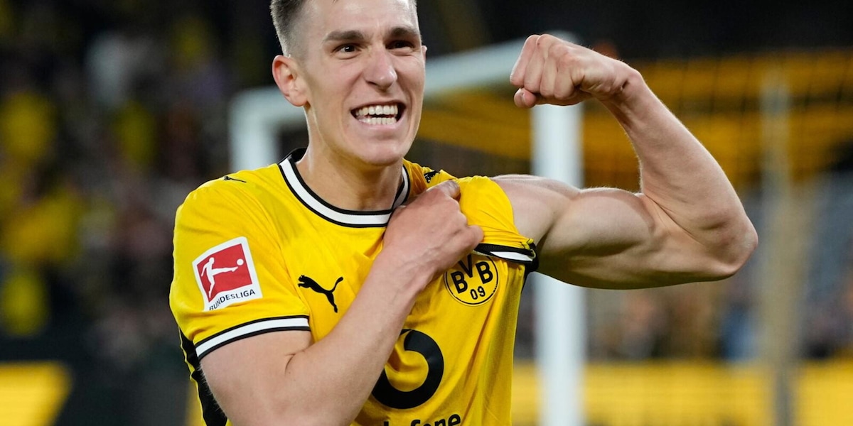 Bundesliga, il Borussia Dortmund batte l'Eintracht Francoforte e blinda il secondo posto