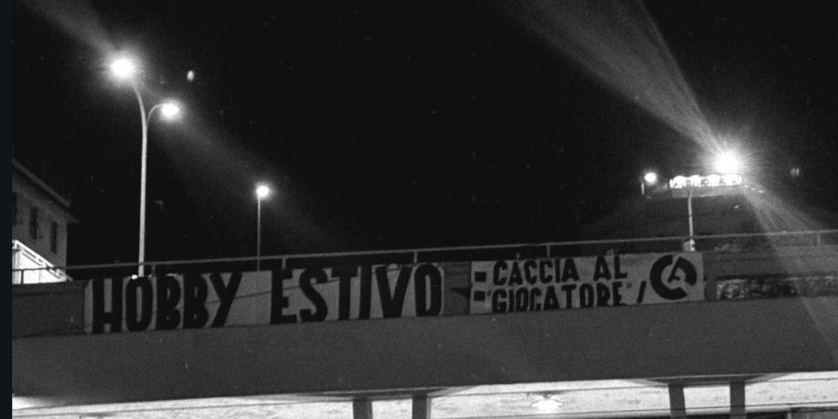 'Hobby estivo, caccia al giocatore', striscione ultras dopo retrocessione Spezia