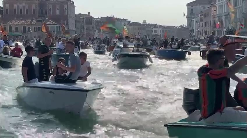 Venezia, festa incontenibile per la promozione in A. Stroppa: "Emozione unica"