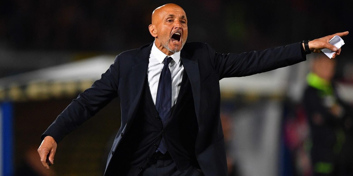 Spalletti elogia Vlahovic: "Con lui tutta un'altra storia. Mercato? La Juve due o tre lire le ha spese..."