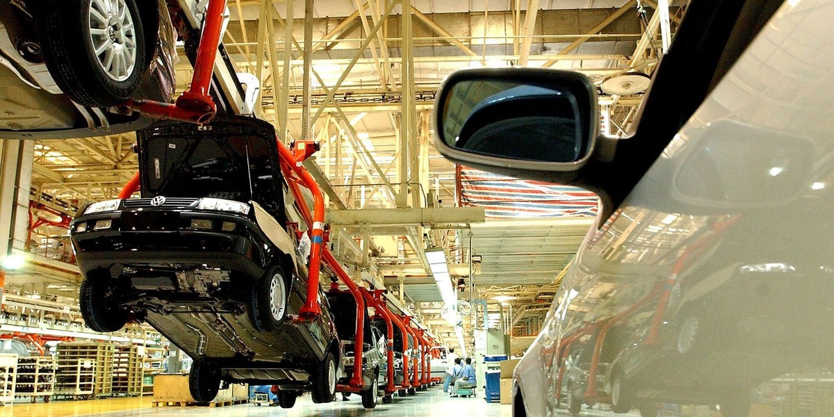 Istat, produzione industriale marzo +0,7% su mese, +1,5% su anno