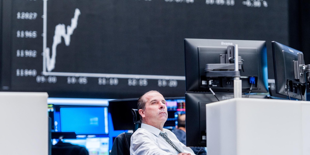 Borsa: l'Europa termina negativa, Francoforte -1,62%