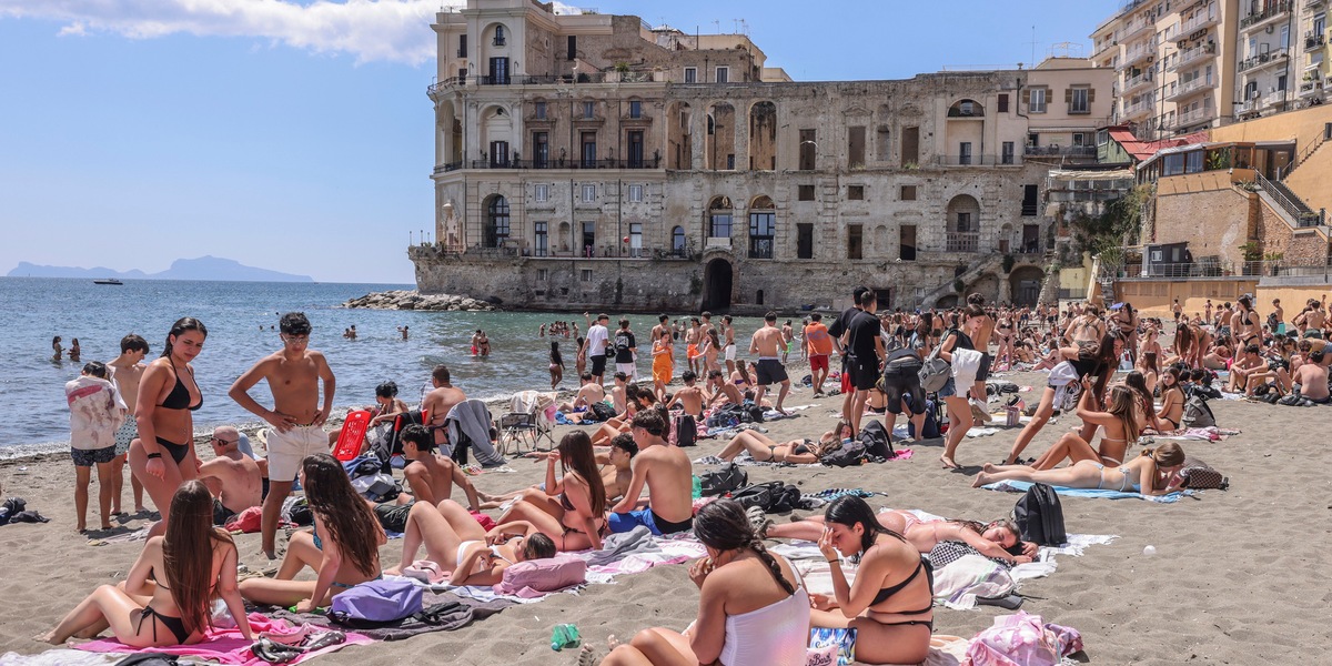 Nel turismo flussi in crescita, nel 2026 attesi 141,2 milioni di arrivi (+2,1%)