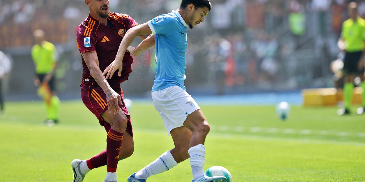 Il derby Roma-Lazio sarà anticipato a domenica alle 12