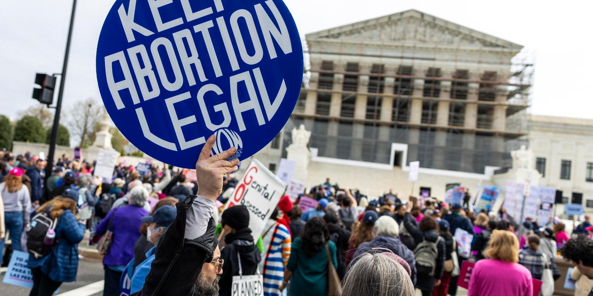 La Corte Suprema Usa proroga l'accesso alla pillola abortiva