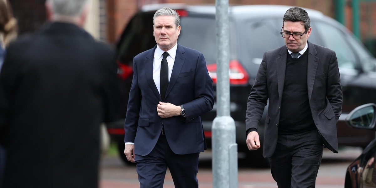 Il premier britannico Starmer potrebbe dimettersi a favore di Burnham