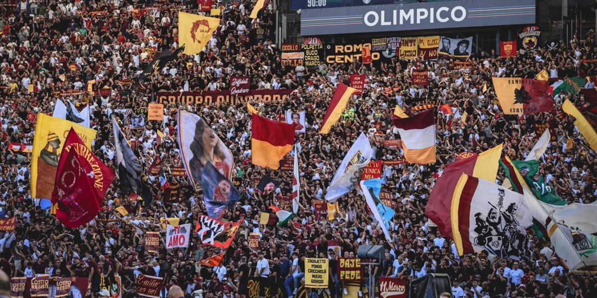Derby Roma-Lazio, i cancelli apriranno alle 9.30: tutte le informazioni per i tifosi tra coreografia, biglietti, parcheggi e sicurezza