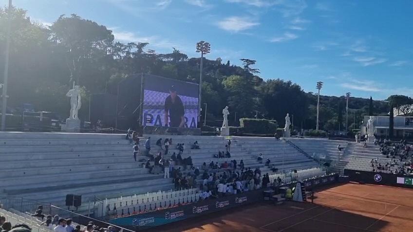 Non solo al Centrale, quanti tifosi a vedere Sinner sul maxischermo al Pietrangeli