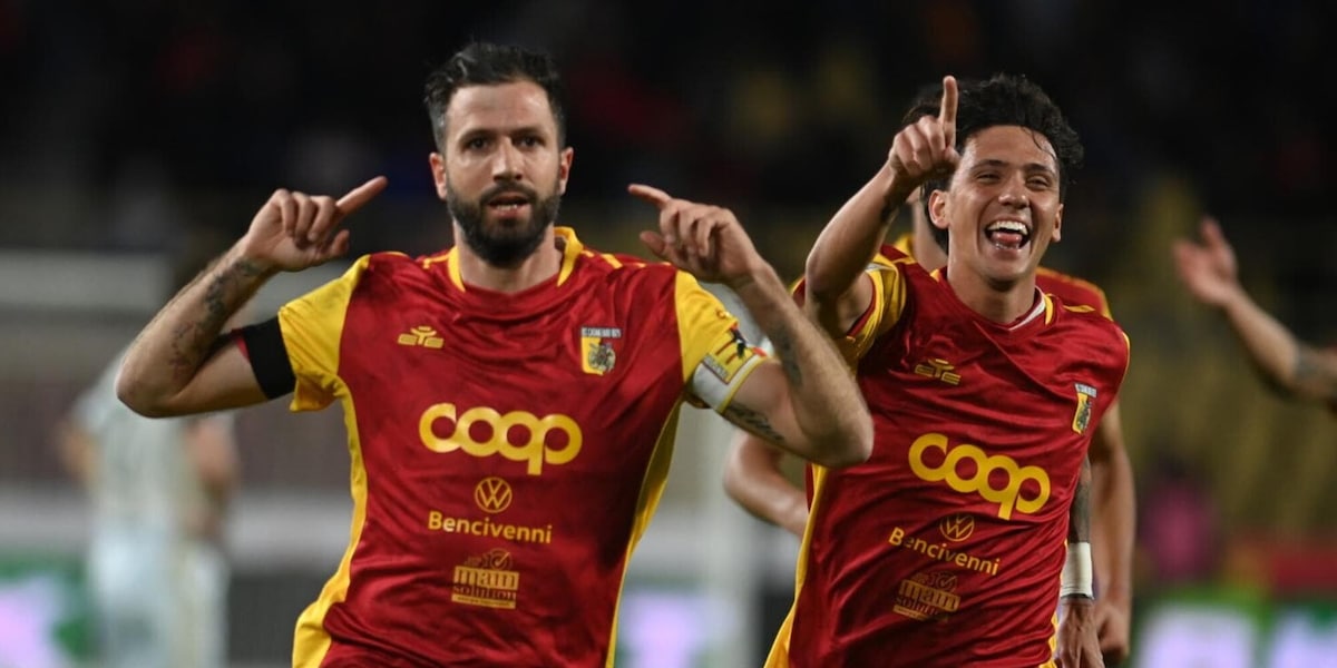 Catanzaro show, tris al Palermo nell'andata della semifinale playoff di Serie B. A Inzaghi ora serve un'impresa