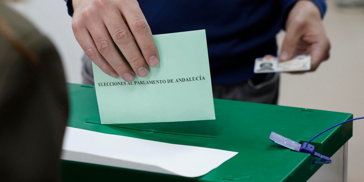Il Pp vince in Andalusia ma dipende da Vox, il Psoe resiste