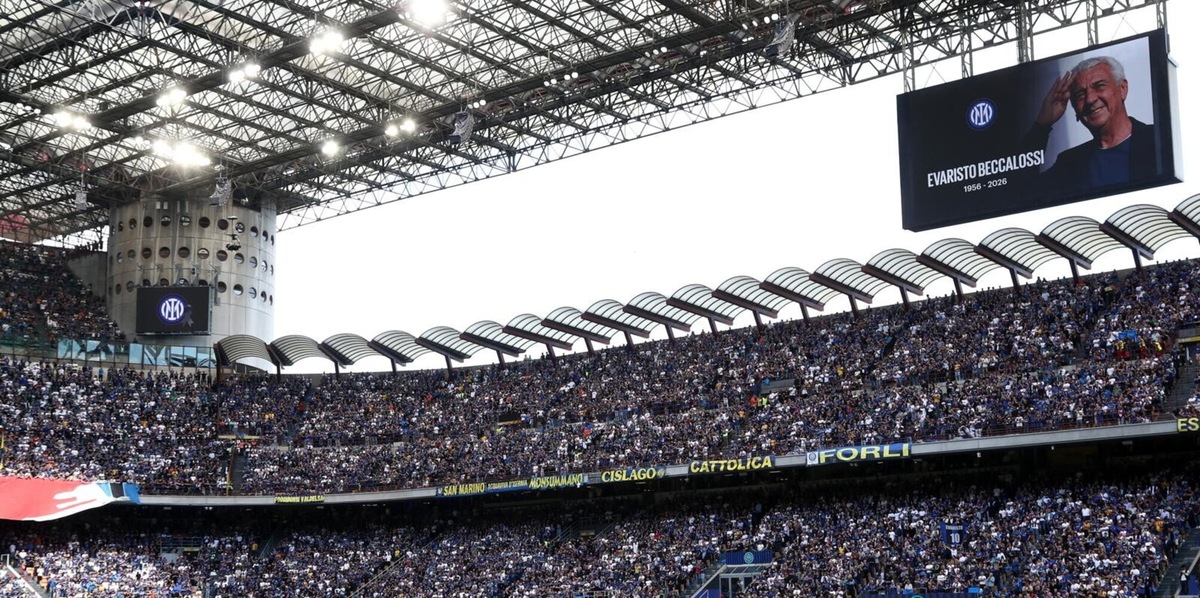 San Siro omaggia Beccalossi e il doblete, poi l’Inter sfila in trionfo
