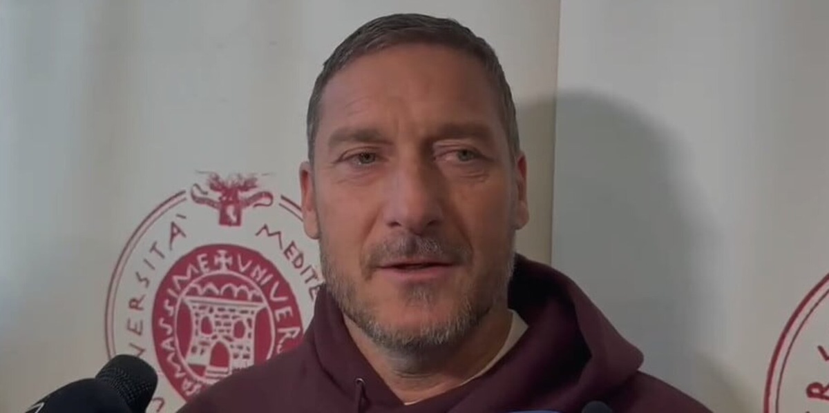 Totti scherza sul ritorno alla Roma: "Domani sicuro...". Poi l'amarezza sul Mondiale: "Nessuno se lo aspettava"