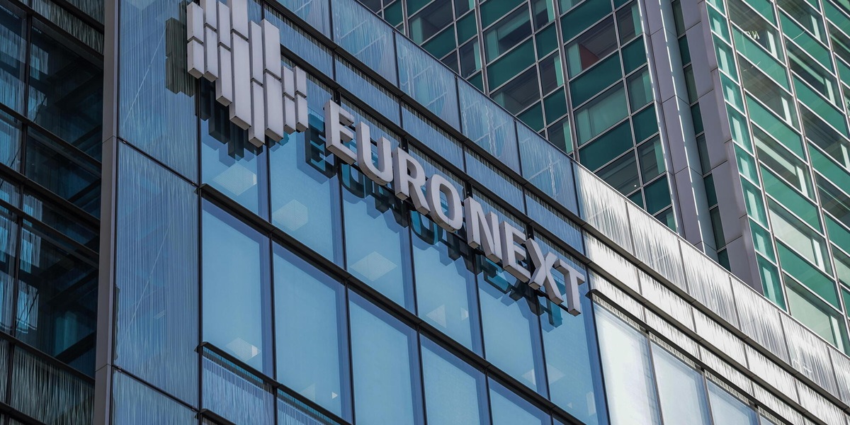 Borsa: Europa positiva in chiusura, Parigi +1,7%, Londra +0,99%