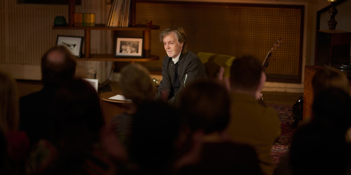 'The Boys of Dungeon Lane', McCartney canta il mondo prima dei Beatles