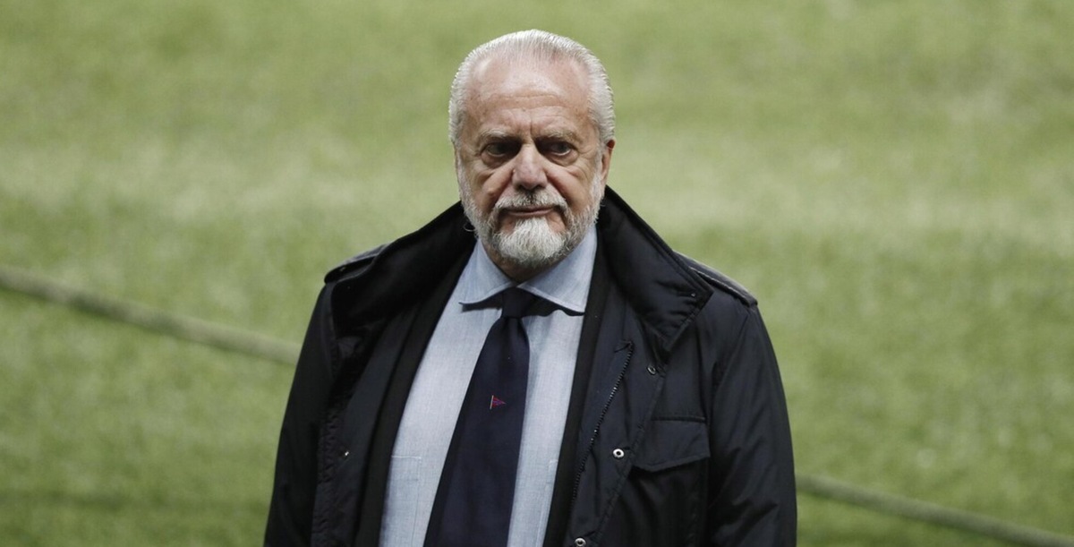 De Laurentiis si tiene il Napoli: rifiutata un'incredibile offerta da due miliardi di un gruppo