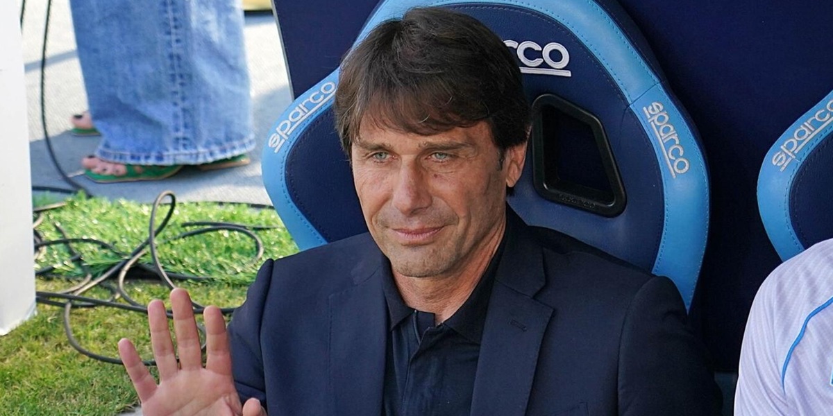 Conte annuncia l'addio al Napoli: "Ho deciso un mese fa, troppi veleni intorno alla squadra". Anche De Laurentiis in conferenza