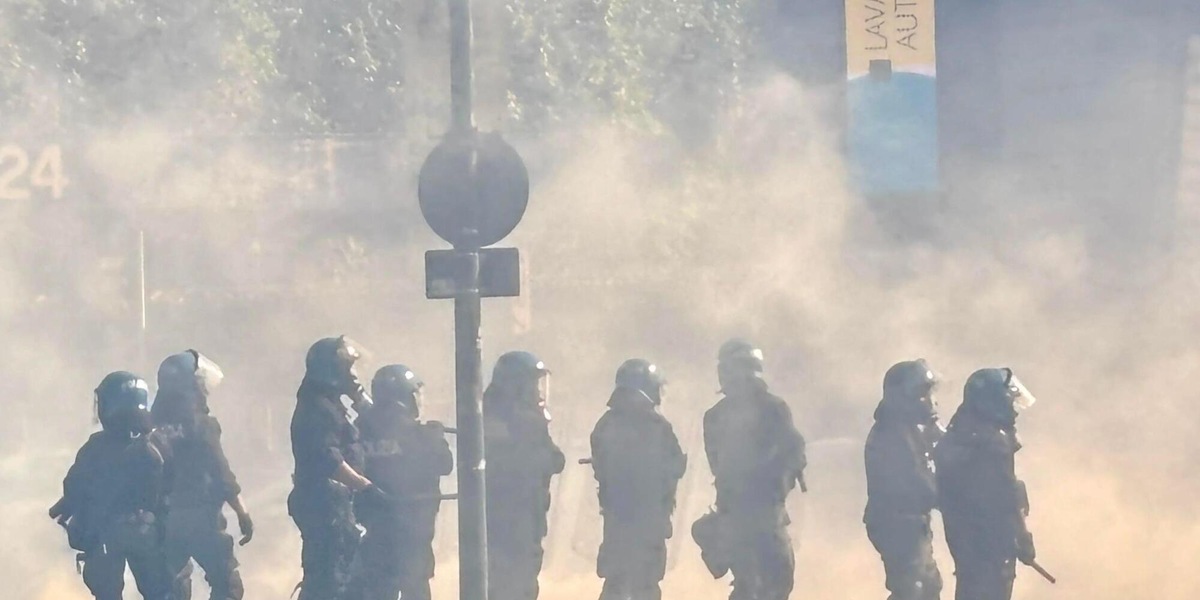 Otto ultras juventini arrestati dopo gli scontri a Torino