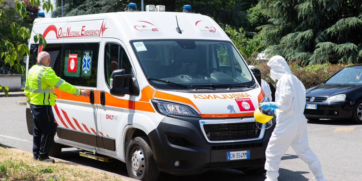 Ministero, negativi al test per l'Ebola i due cooperanti italiani