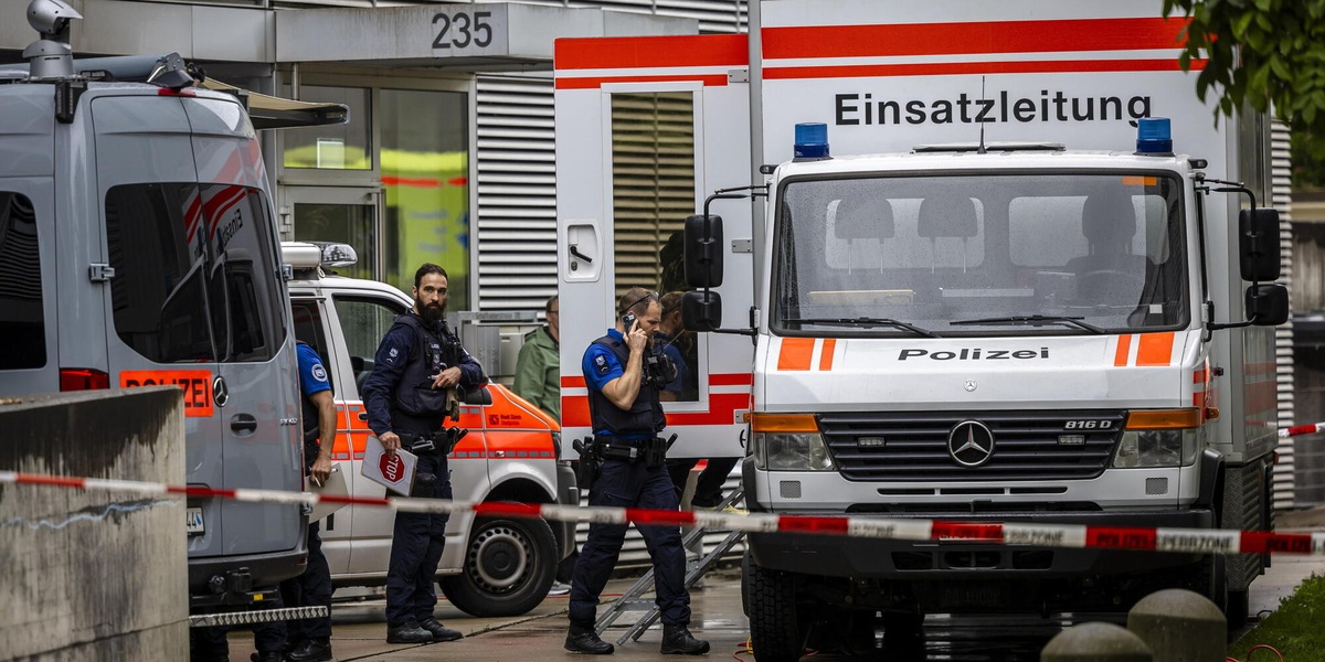 Uomo accoltella tre persone in Svizzera gridando Allah Akbar, arrestato