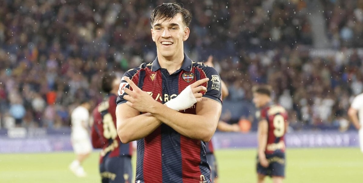 Carlos Espí e gli 11 gol per salvare il Levante
