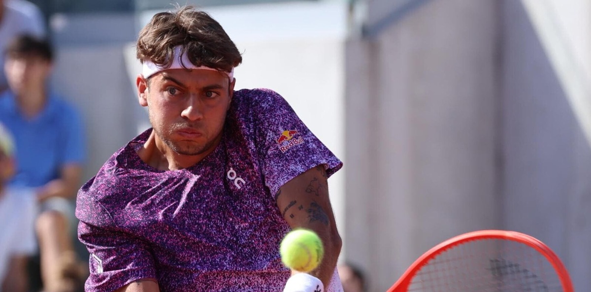 Flavio spettacolare, batte Tien e vola agli ottavi del Roland Garros in tre set