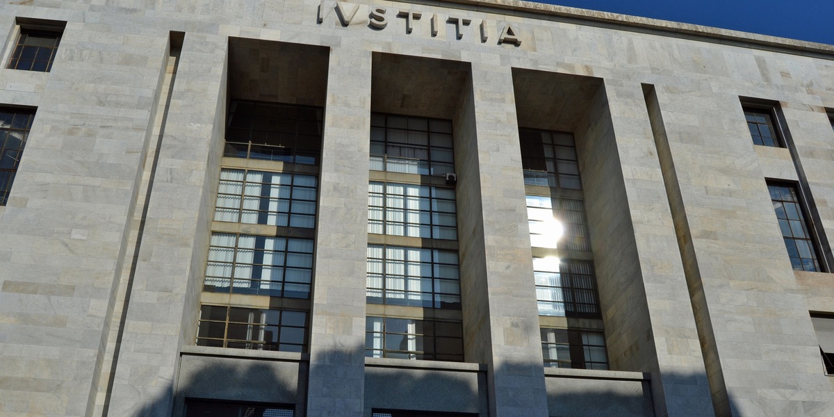 'Schiavi per costruire Consolato Usa a Milano', fermato manager Caddell
