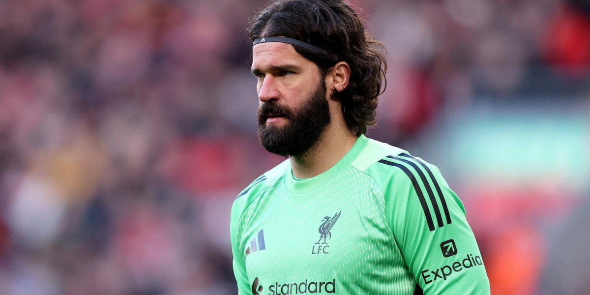 Svolta Alisson, può riaprirsi la pista Juve! Iraola può cambiare le gerarchie al Liverpool. Le alternative restano tre