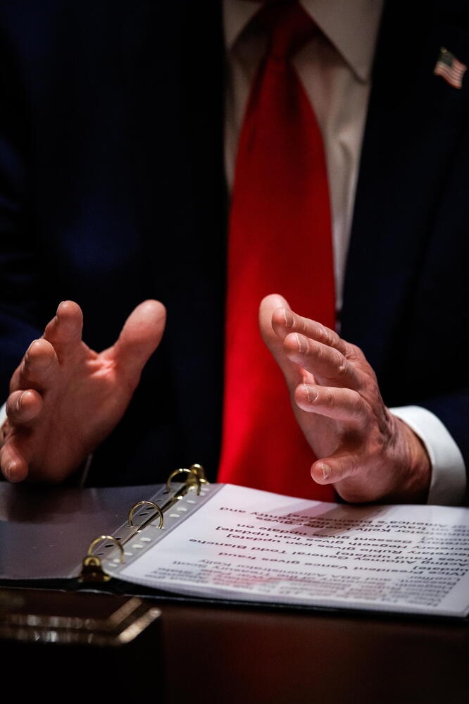 Trump, non ho notizie dall'Iran sulla sospensione dei colloqui