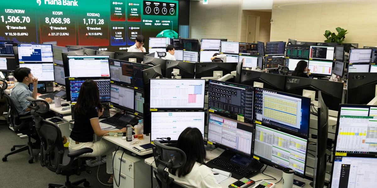 Borsa: l'Asia chiude contrastata e guarda all'Ia, sale il petrolio