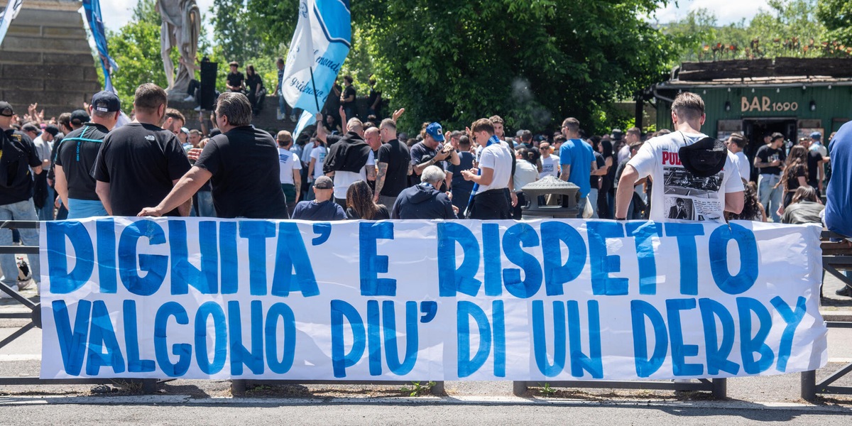 Protesta dei tifosi della Lazio, niente abbonamenti nella prossima stagione