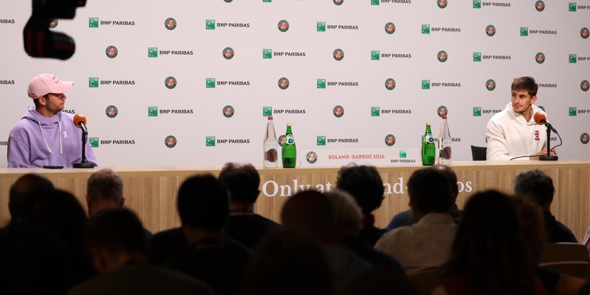 Cobolli accompagna Arnaldi in conferenza: Flavio quasi in lacrime, le parole da brividi di Matteo