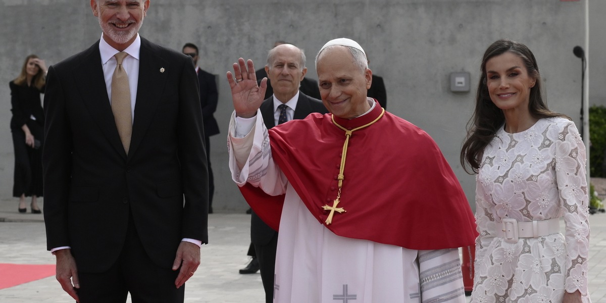 ++ Il Papa in Spagna, rifuggire gli approcci identitari ++