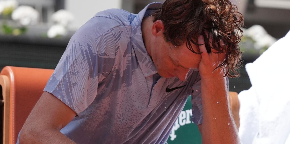 Sinner all'ospedale San Raffaele di Milano: accertamenti programmati dopo l'eliminazione al Roland Garros