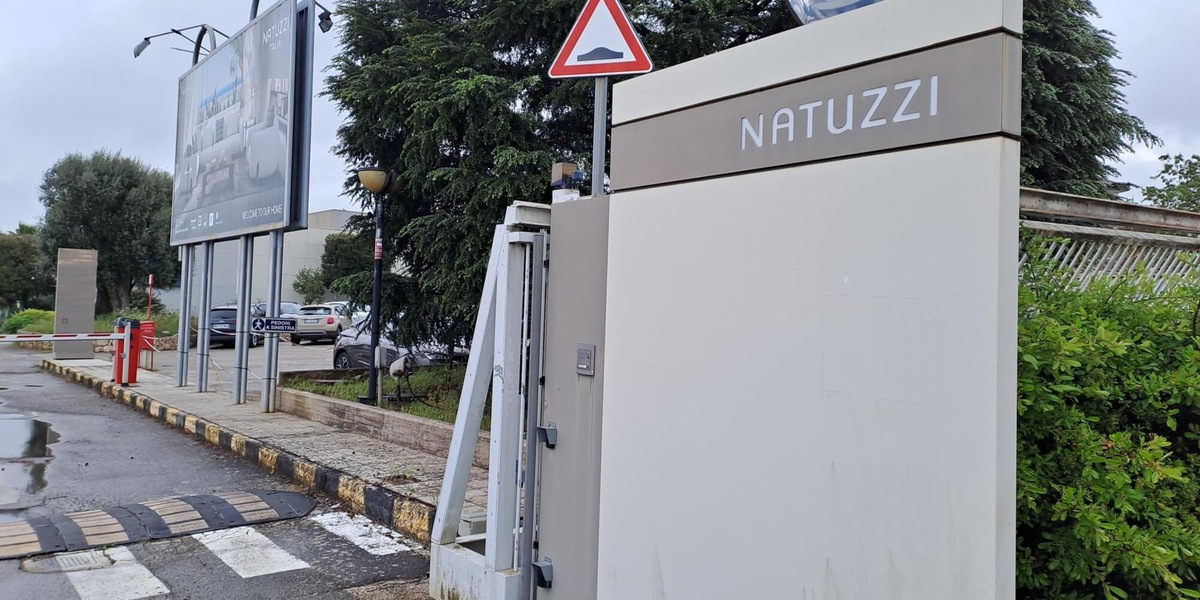 Natuzzi 'avviata composizione negoziata della crisi, attivi 2 stabilimenti'