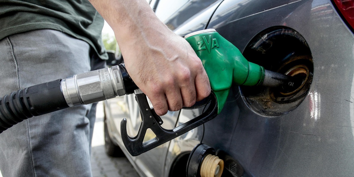 Mimit, anche il diesel torna sotto i 2 euro, a 1,998 euro al litro