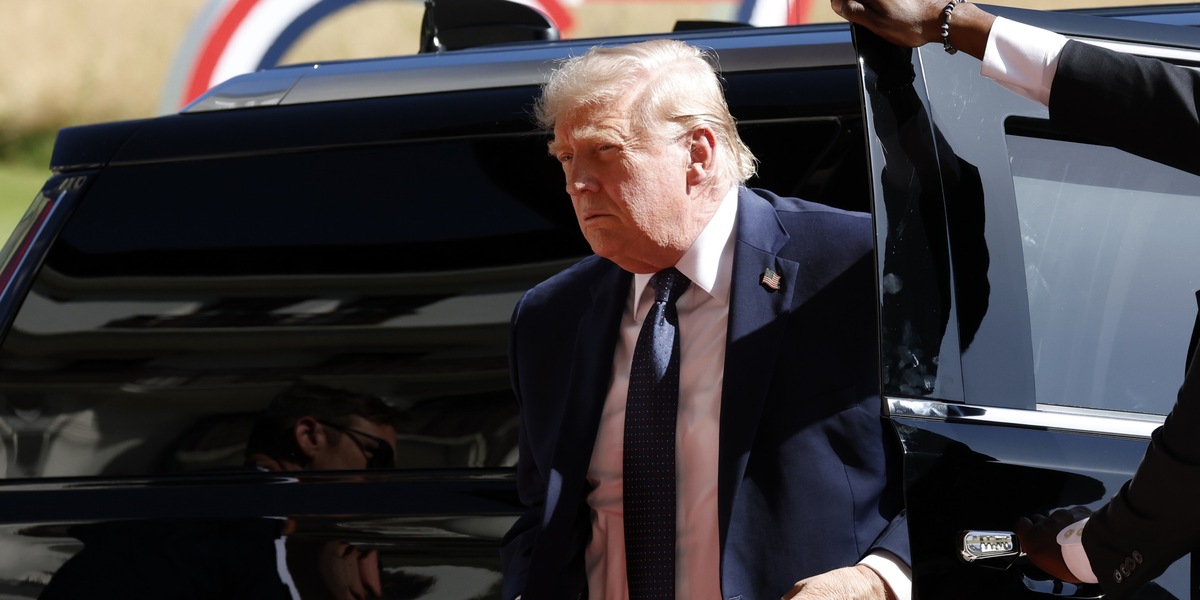 Macron a Trump, 'pronti a dispiegare caccia, fregate e portaerei ad Hormuz'