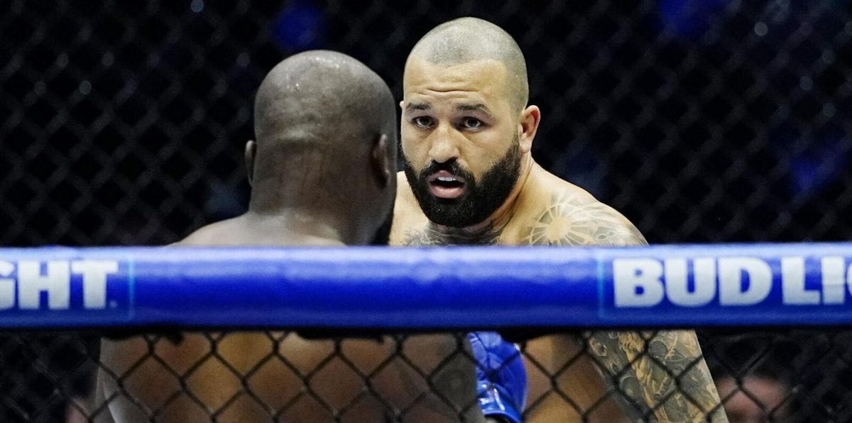 Bufera sul campione Ufc Josh Hokit: frase shock urlata contro Michelle Obama davanti a Trump