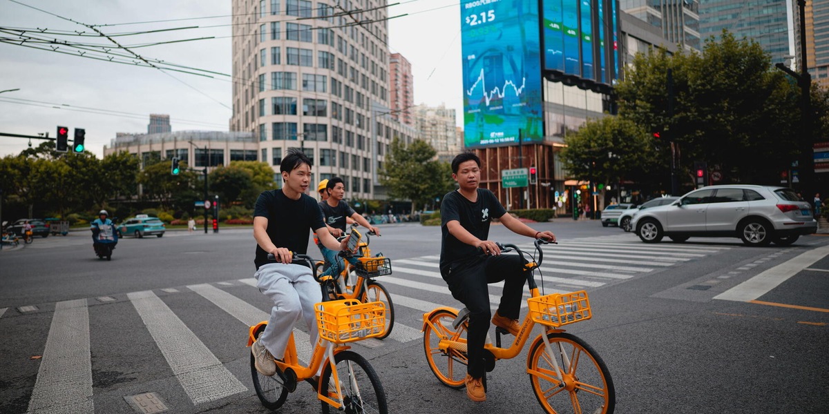 Borsa: Asia incerta, bene Tokyo giù Hong Kong, si attende la Fed