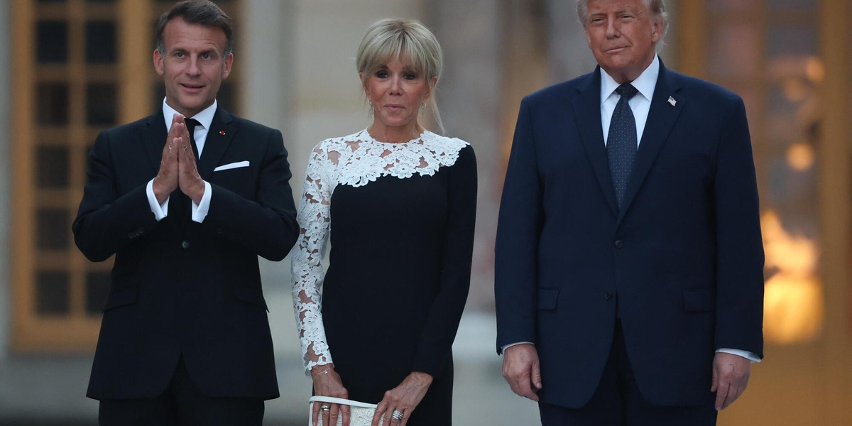 Trump, 'sono molto contento di essere a Versailles'