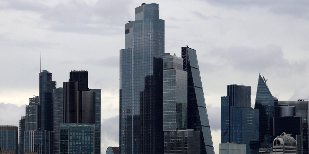 Borsa: Europa apre cauta, Londra -0,1%